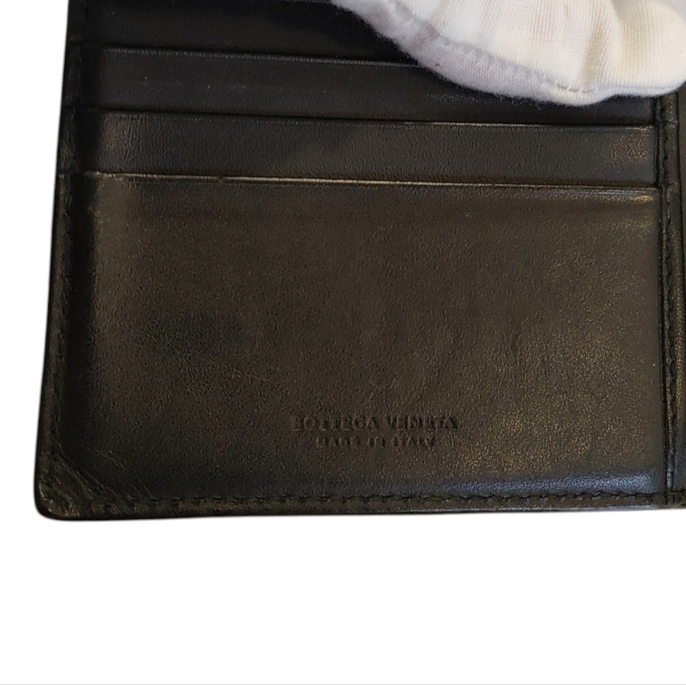 Bottega Veneta Black Leather Intrecciato Bi-Fold Wallet - Picture 8 of 16